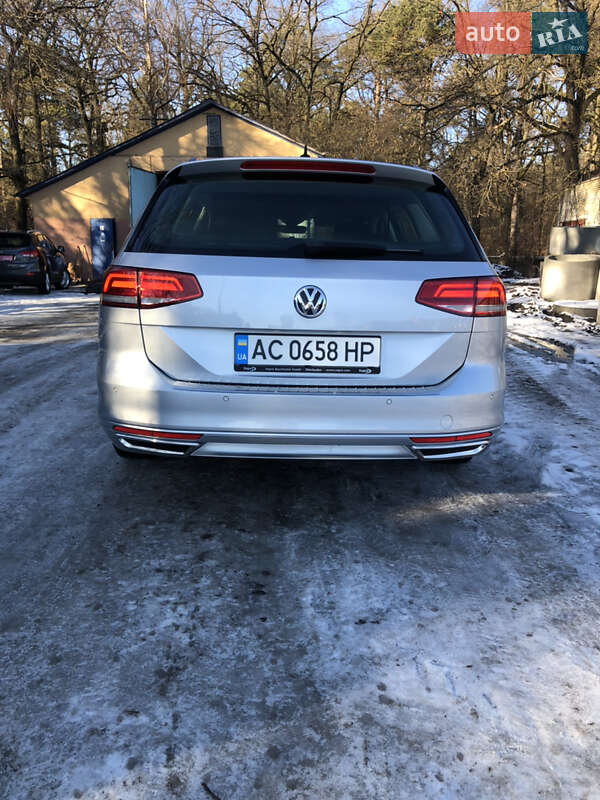 Універсал Volkswagen Passat 2019 в Луцьку