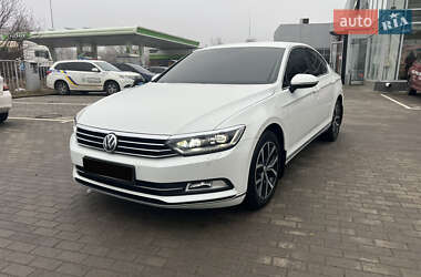 Седан Volkswagen Passat 2018 в Полтаве