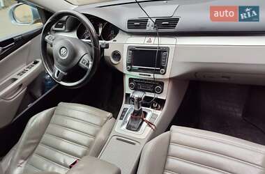 Универсал Volkswagen Passat 2010 в Киеве