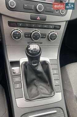 Універсал Volkswagen Passat 2013 в 