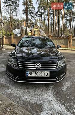 Універсал Volkswagen Passat 2013 в Чернігові