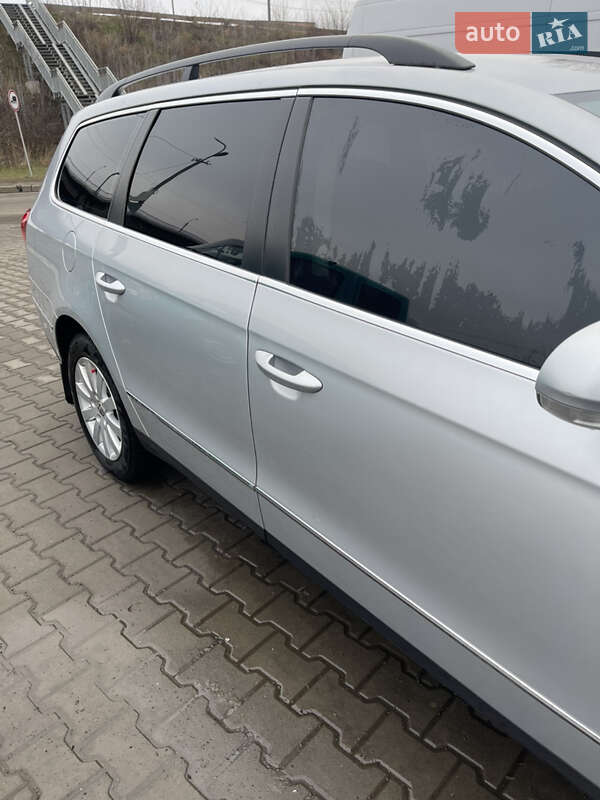 Универсал Volkswagen Passat 2009 в Луцке фото 3 Универсал Volkswagen Passat 2009 в Луцке