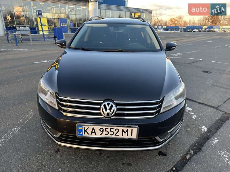 Универсал Volkswagen Passat 2011 в Киеве