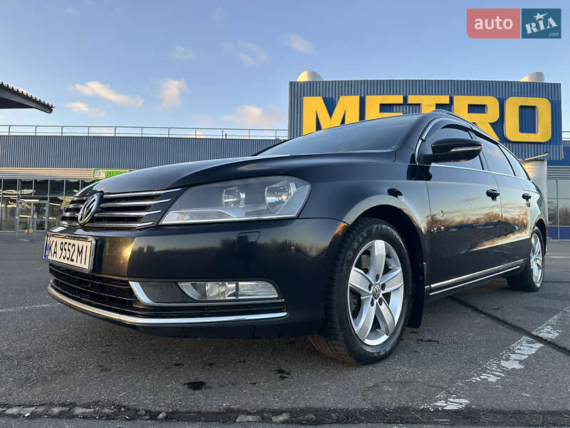 Универсал Volkswagen Passat 2011 в Киеве