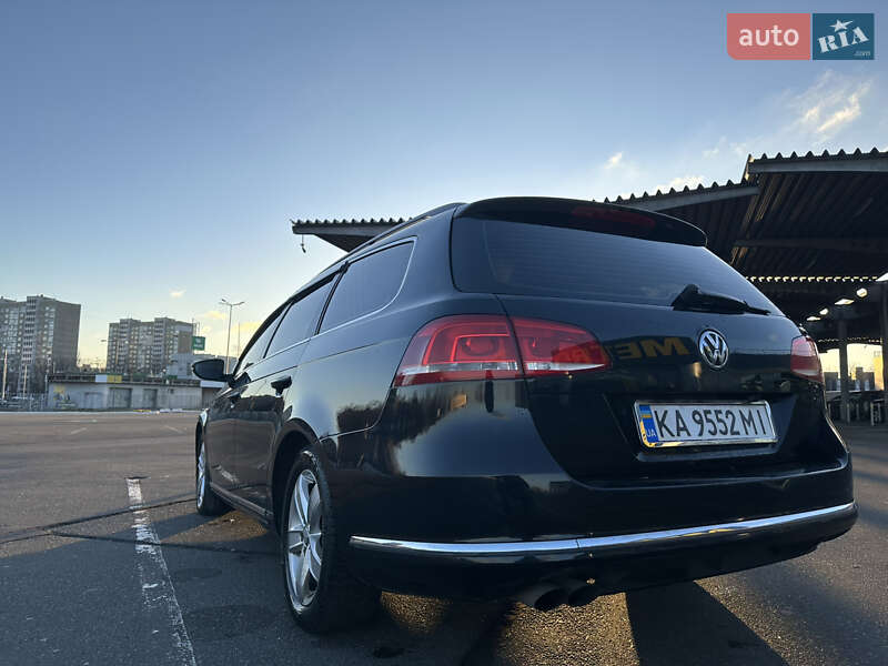 Универсал Volkswagen Passat 2011 в Киеве