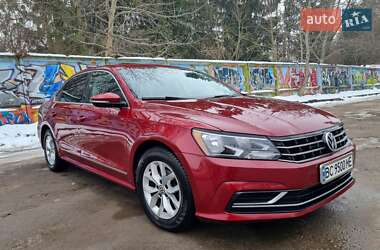 Седан Volkswagen Passat 2016 в Львові