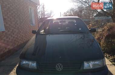 Седан Volkswagen Passat 1996 в Дунаевцах