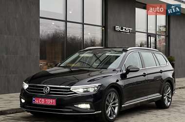 Універсал Volkswagen Passat 2019 в Ужгороді