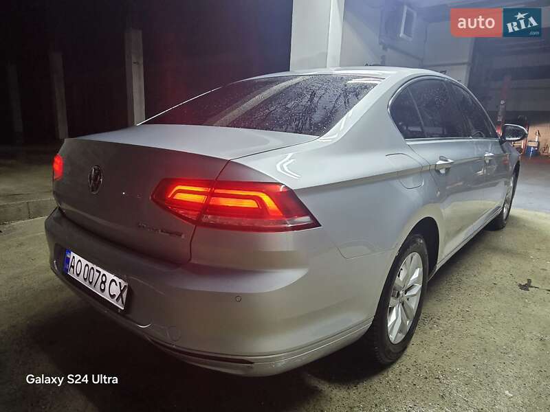 Седан Volkswagen Passat 2016 в Виноградове