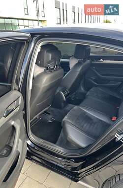 Седан Volkswagen Passat 2018 в 