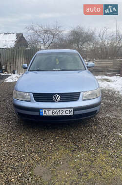 Седан Volkswagen Passat 1999 в Кицмани