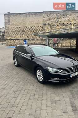 Универсал Volkswagen Passat 2015 в Одессе