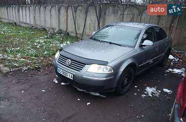 Седан Volkswagen Passat 2004 в Ужгороді