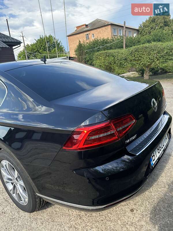 Седан Volkswagen Passat 2016 в Києві