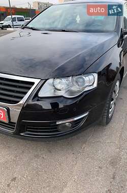 Седан Volkswagen Passat 2009 в Харкові