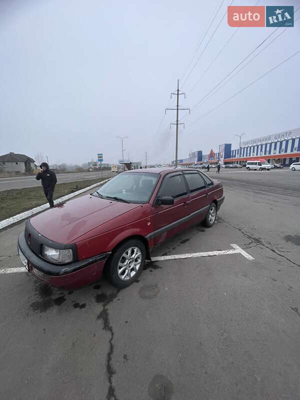 Седан Volkswagen Passat 1990 в Луцке