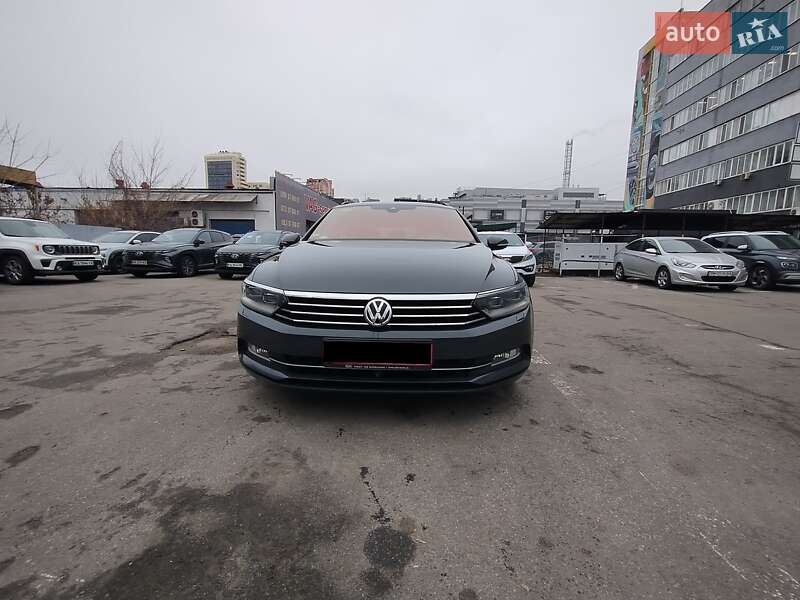 Универсал Volkswagen Passat 2019 в Киеве фото 6 Универсал Volkswagen Passat 2019 в Киеве
