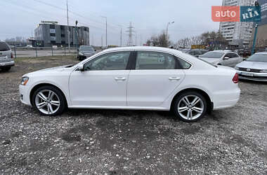 Седан Volkswagen Passat 2014 в Киеве