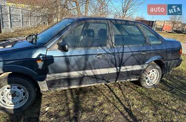 Седан Volkswagen Passat 1988 в Любаре