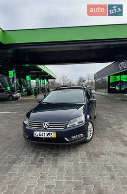 Універсал Volkswagen Passat 2011 в Стрию