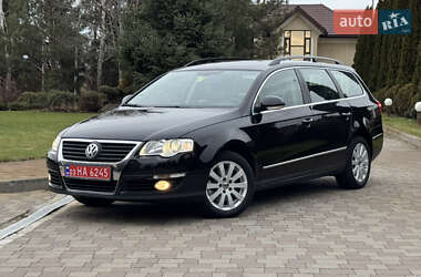 Універсал Volkswagen Passat 2008 в Сарнах