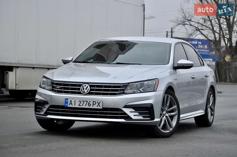 Седан Volkswagen Passat 2018 в Києві