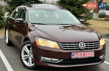 Седан Volkswagen Passat 2013 в Києві