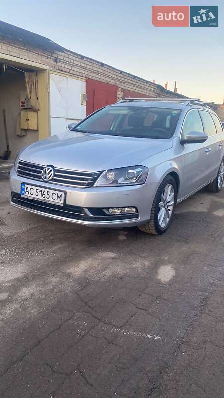 Универсал Volkswagen Passat 2013 в Луцке фото 18 Универсал Volkswagen Passat 2013 в Луцке