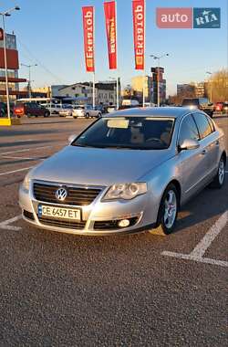 Седан Volkswagen Passat 2005 в Чернівцях