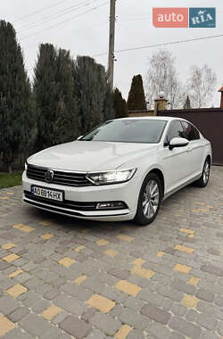 Седан Volkswagen Passat 2015 в Запоріжжі