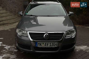 Седан Volkswagen Passat 2006 в Городке