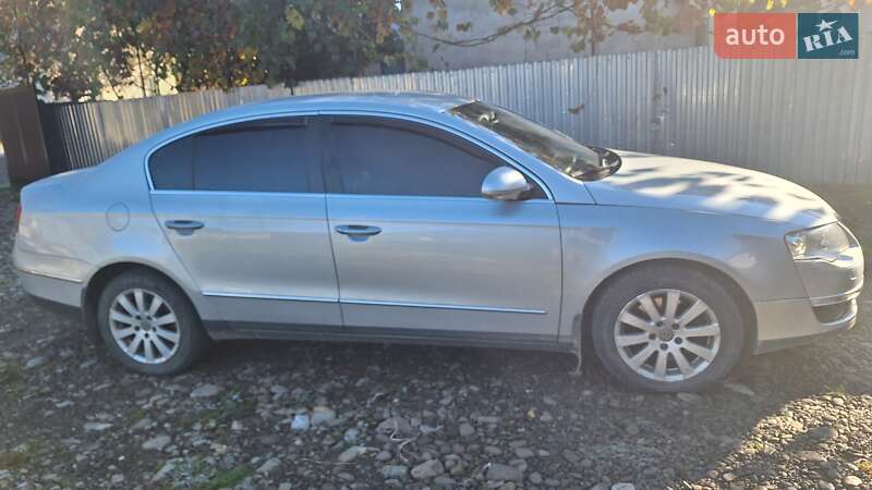 Седан Volkswagen Passat 2008 в Ужгороде