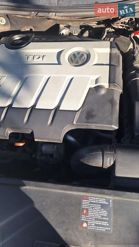 Седан Volkswagen Passat 2008 в Ужгороде