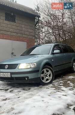 Універсал Volkswagen Passat 2000 в Кременці