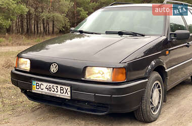 Універсал Volkswagen Passat 1993 в Харкові