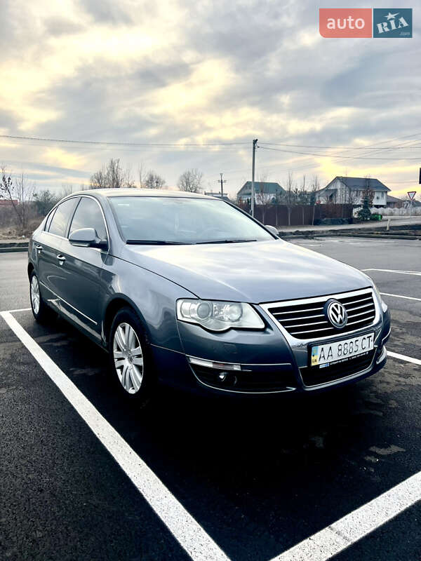 Седан Volkswagen Passat 2006 в Києві