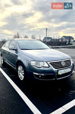 Седан Volkswagen Passat 2006 в Києві