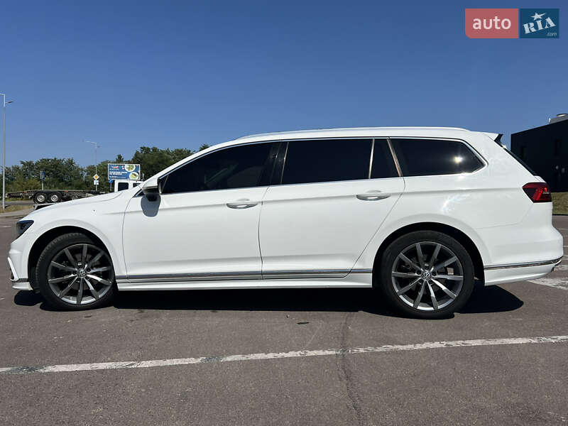 Універсал Volkswagen Passat 2019 в Рівному