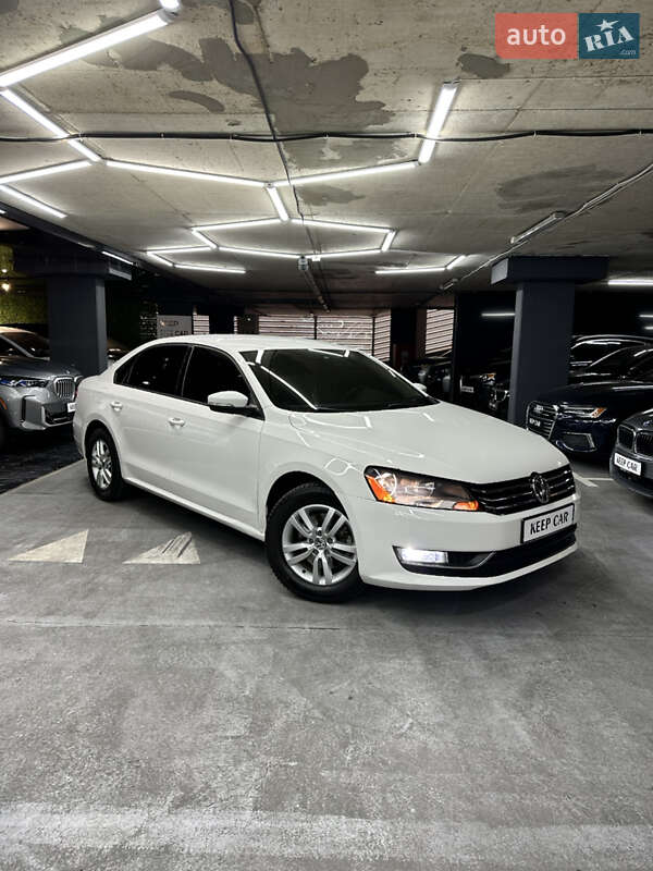 Седан Volkswagen Passat 2014 в Одессе