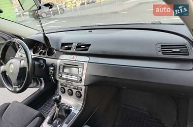 Седан Volkswagen Passat 2007 в Києві