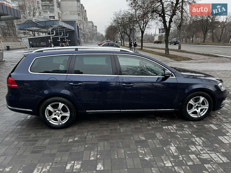 Універсал Volkswagen Passat 2011 в Вінниці