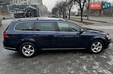 Універсал Volkswagen Passat 2011 в Вінниці