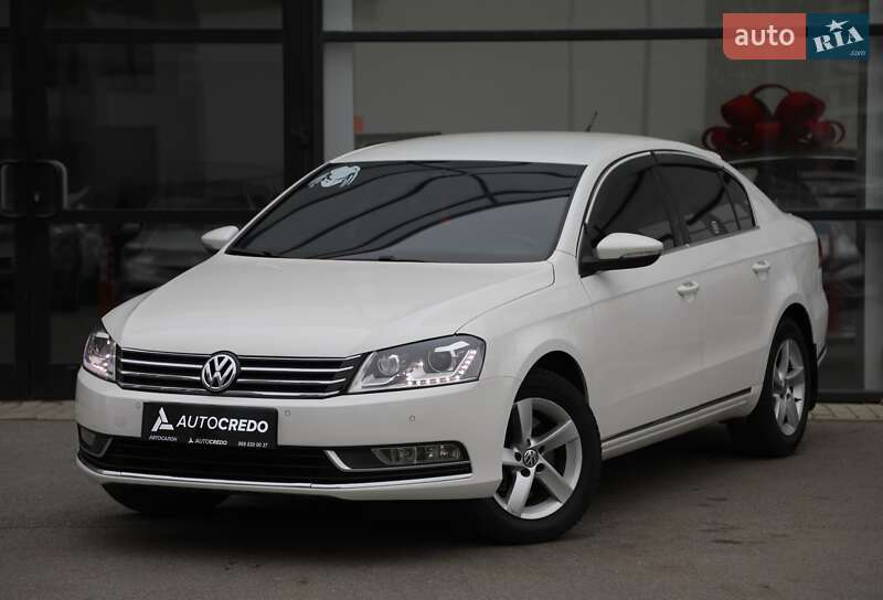 Седан Volkswagen Passat 2011 в Харькове