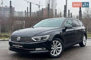 Універсал Volkswagen Passat 2015 в Миколаєві