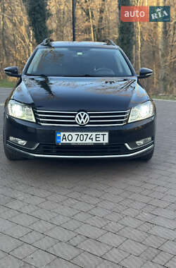 Універсал Volkswagen Passat 2012 в Сваляві