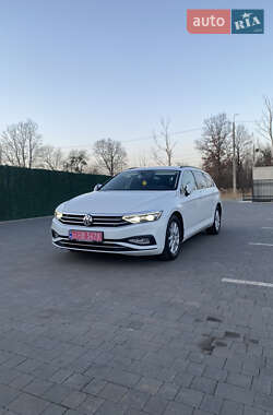 Універсал Volkswagen Passat 2020 в Луцьку