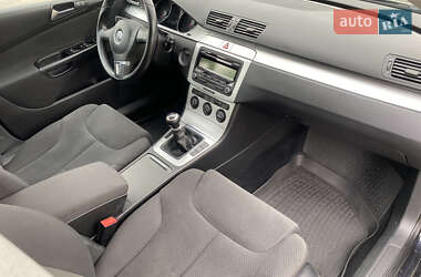 Универсал Volkswagen Passat 2009 в Киеве