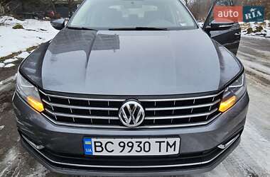 Седан Volkswagen Passat 2017 в Львові