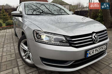 Седан Volkswagen Passat 2014 в Киеве