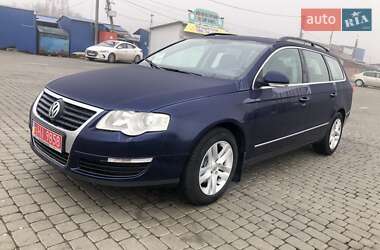 Універсал Volkswagen Passat 2009 в Чернівцях